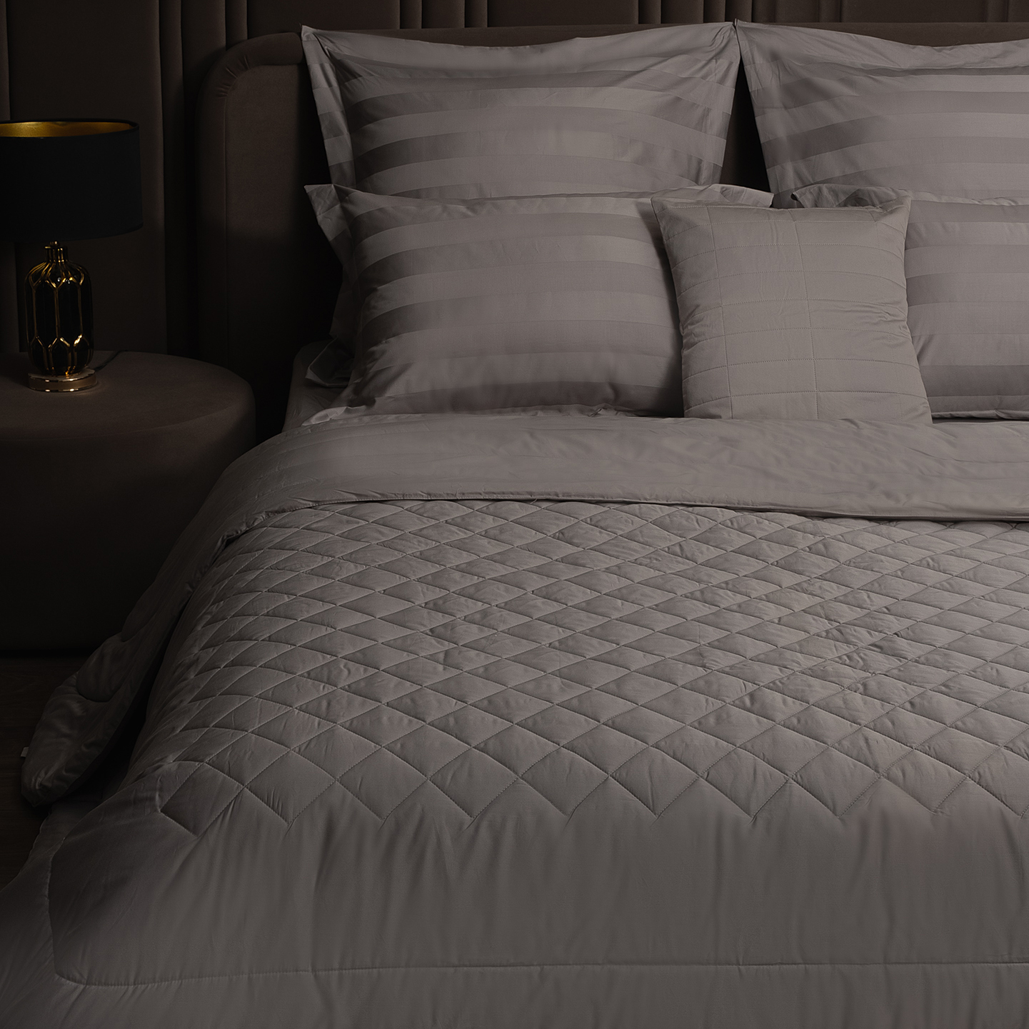 Одеяло с дизайнерской стежкой Ultra Satin 200гр Темно-серый DU011-2 фото